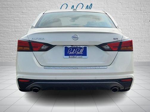2020 Nissan Altima SR FWD
