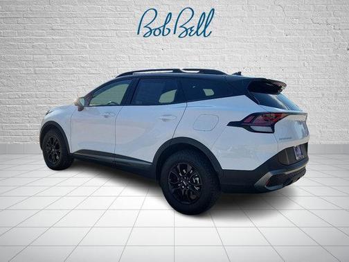Glacier White Pearl/Ebony Black Roof 2023 Kia Sportage S