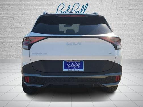 Glacier White Pearl/Ebony Black Roof 2023 Kia Sportage S