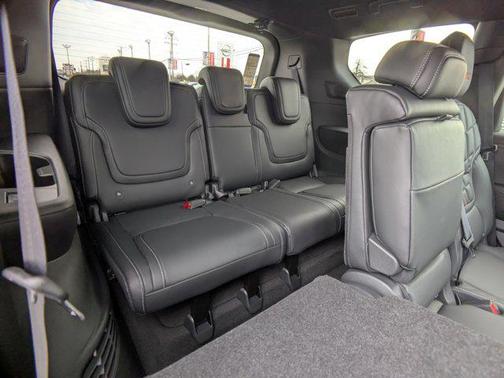 2025 Nissan Armada PRO-4X 4WD