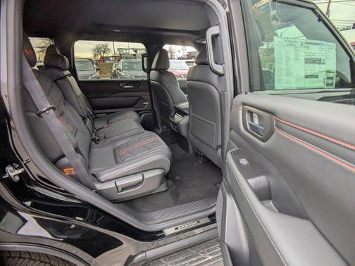 2025 Nissan Armada PRO-4X 4WD