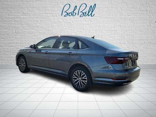 Platinum Gray Metallic 2021 Volkswagen Jetta 1.4T SE