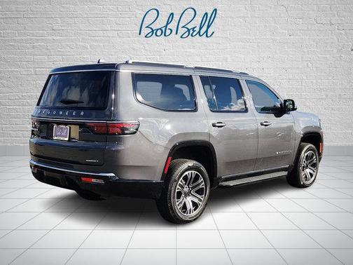 2022 Jeep Wagoneer Series III 4x4