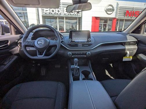 2025 Nissan Altima S FWD
