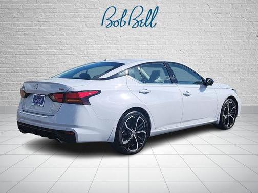 2023 Nissan Altima SR FWD