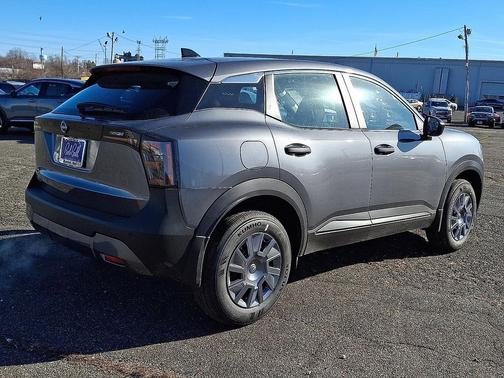 Gun Metallic 2026 Nissan Kicks S