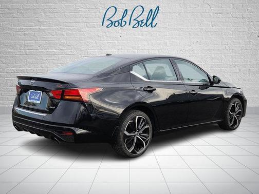 2023 Nissan Altima SR Intelligent AWD