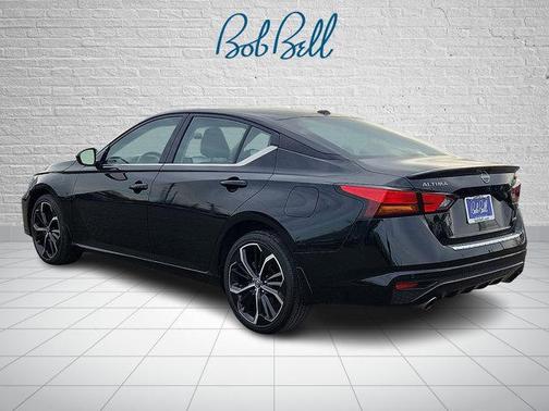 2023 Nissan Altima SR Intelligent AWD