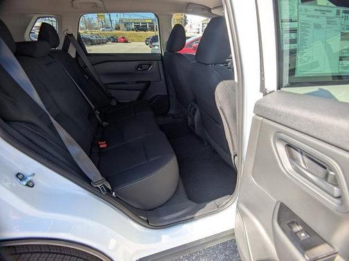 2025 Nissan Rogue S