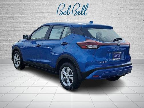 2025 Nissan Kicks S