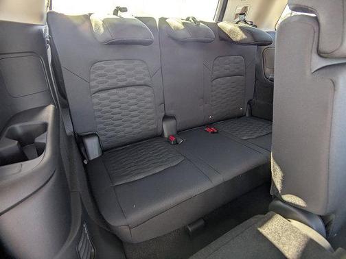 2025 Nissan Pathfinder S 4WD