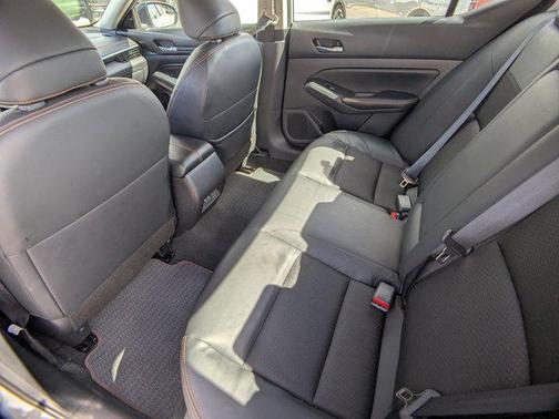 2022 Nissan Altima SR FWD