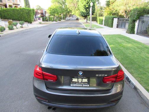 2018 BMW 330e iPerformance