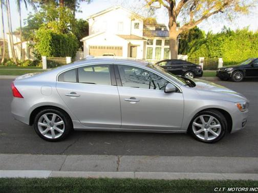 2016 Volvo S60 T5 Drive-E Premier