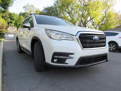Crystal White Pearl 2019 Subaru Ascent Touring 7-Passenger