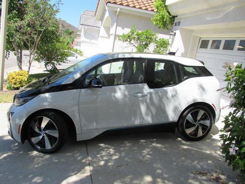 2016 BMW i3 Base w/Range Extender