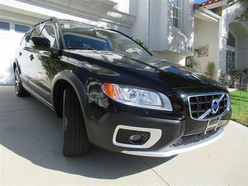2012 Volvo XC70 T6 Premier Plus