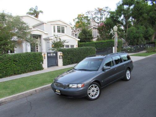 2004 Volvo V70 2.5T