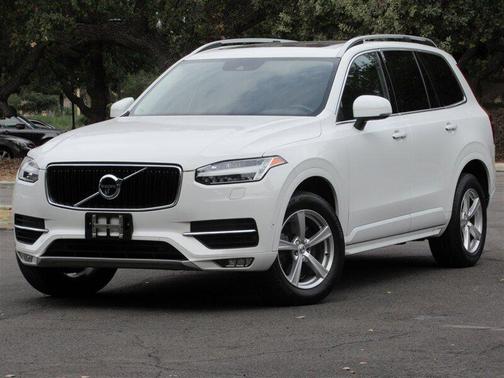 Ice White 2016 Volvo XC90 T5 Momentum