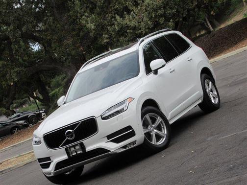 Ice White 2016 Volvo XC90 T5 Momentum