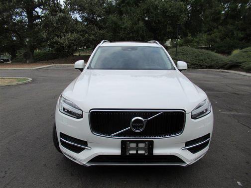 Ice White 2016 Volvo XC90 T5 Momentum