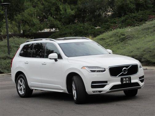 Ice White 2016 Volvo XC90 T5 Momentum