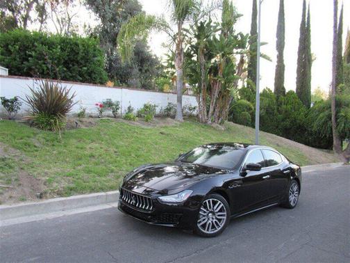 2018 Maserati Ghibli Base