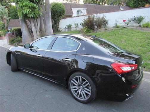 2018 Maserati Ghibli Base