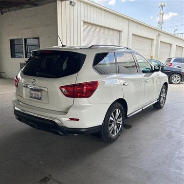 2018 Nissan Pathfinder S