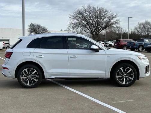 2023 Audi Q5 45 S line Premium Plus
