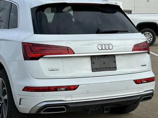 2023 Audi Q5 45 S line Premium Plus