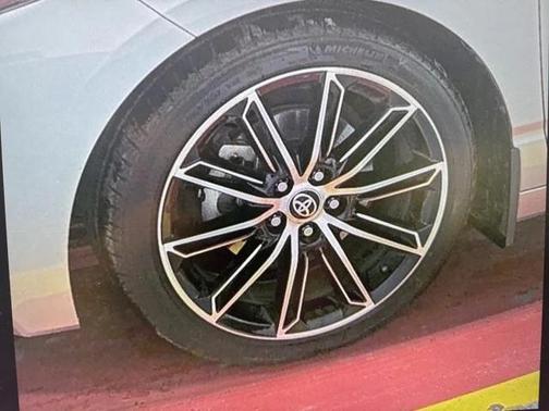 2021 Toyota Avalon Touring