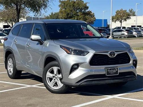 2023 Toyota Highlander LE