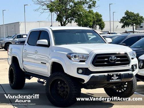 Ice Cap 2023 Toyota Tacoma SR5