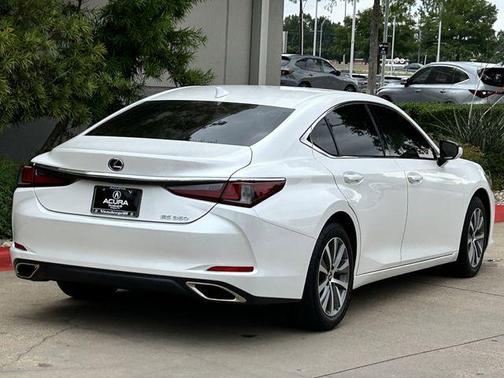 Eminent White Pearl 2020 Lexus ES 350 Base