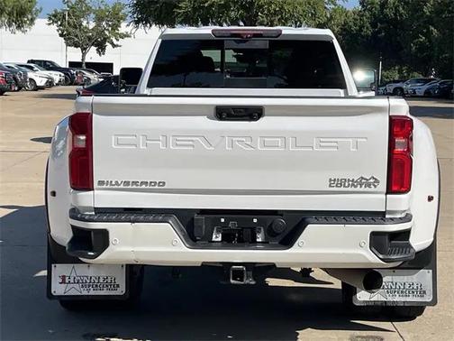 2022 Chevrolet Silverado 3500 High Country