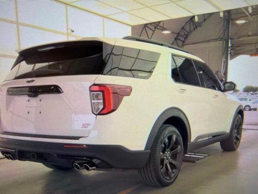Star White Metallic Tri-Coat 2023 Ford Explorer ST