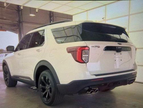 Star White Metallic Tri-Coat 2023 Ford Explorer ST