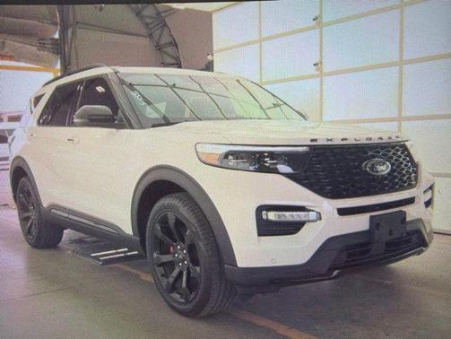 Star White Metallic Tri-Coat 2023 Ford Explorer ST