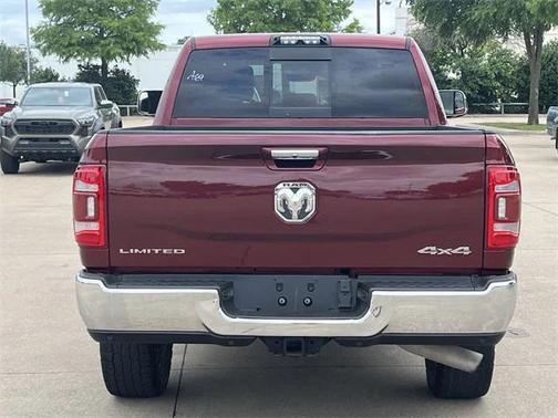 2020 RAM 2500 Limited Crew Cab 4X4 6'4' Box