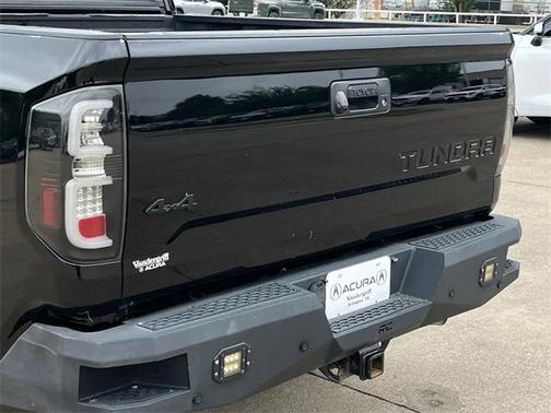 2017 Toyota Tundra SR5