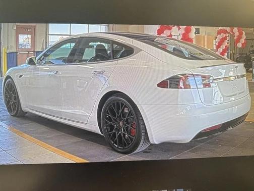 2020 Tesla Model S Performance
