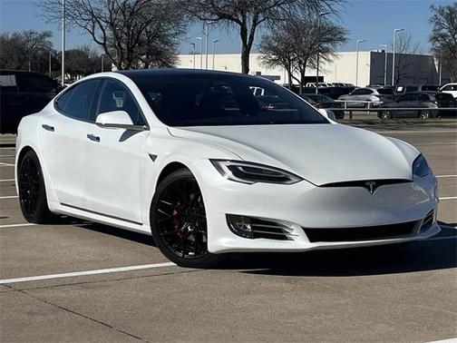 2020 Tesla Model S Performance