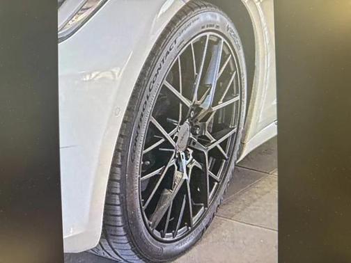 2020 Tesla Model S Performance