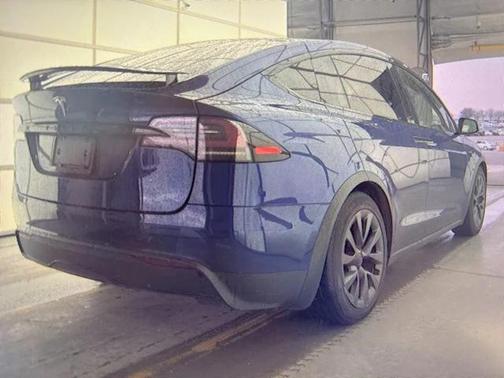 2022 Tesla Model X Dual Motor All-Wheel Drive