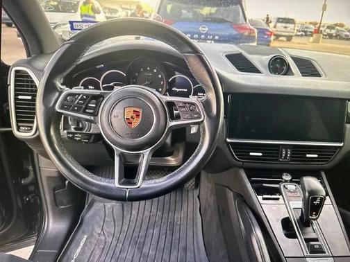 2019 Porsche Cayenne Cayenne
