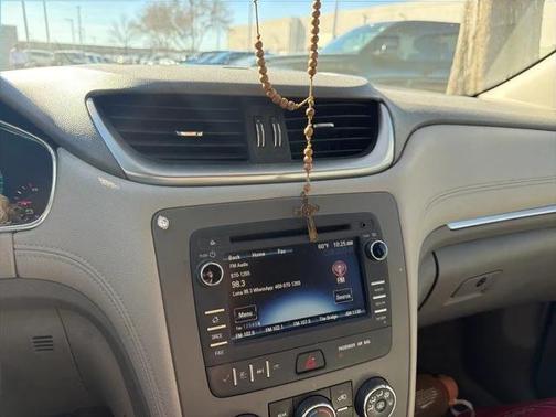 2017 Chevrolet Traverse LS