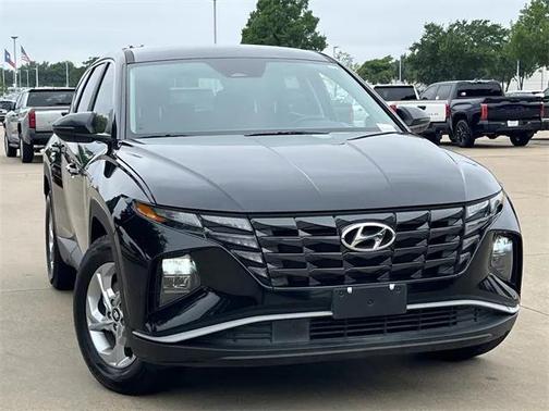 2022 Hyundai TUCSON SE