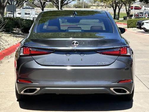 2023 Lexus ES 350 Base