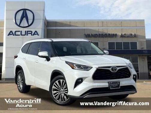2022 Toyota Highlander Platinum